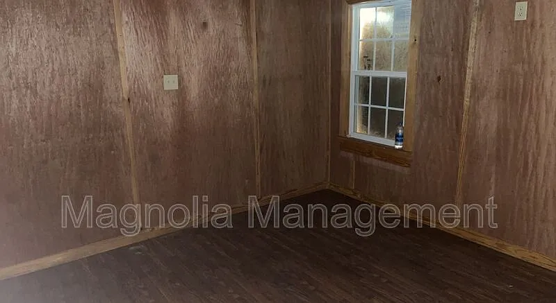2 bed, 1.0 bath, $795 — Photo 2
