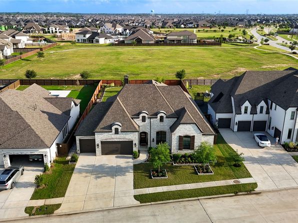 6819 Mirabeau Ln, Katy, TX 77493