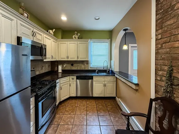 125 Poplar Street image 18 of 44