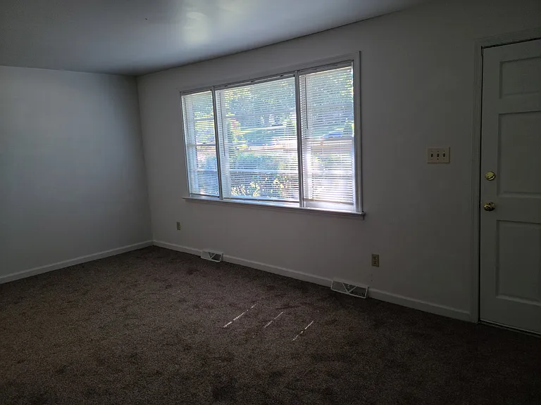 8010 Sycamore Ln — Photo 6
