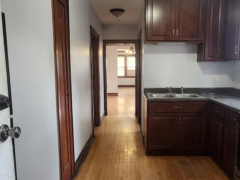 4854 W Potomac Ave #1 — Photo 6