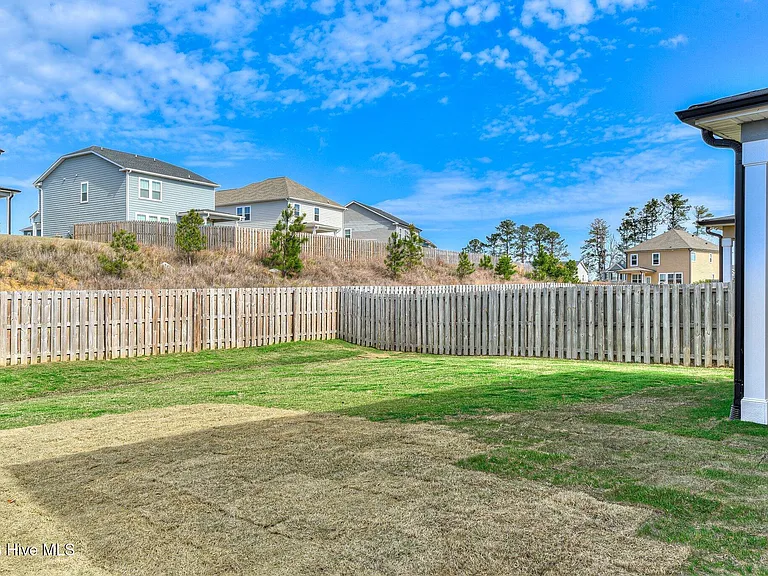 3153 Wayne Dr — Photo 45