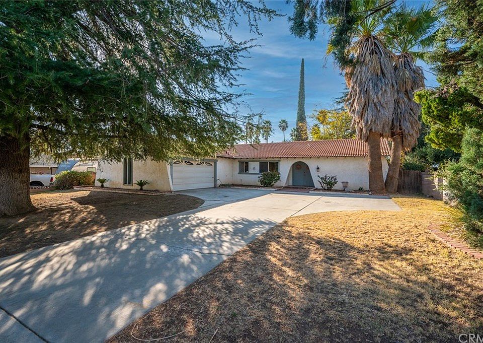 1st image of 919 Dysart Dr