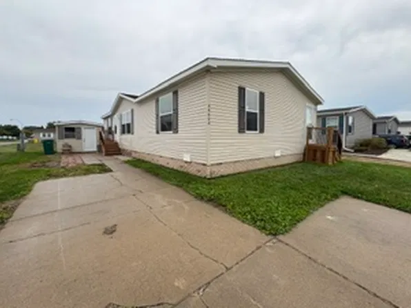 58620 Brookside Dr #142, New Haven, MI 48048