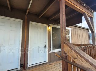 130 NW Rose St #2, Winston, OR 97496