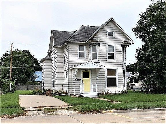 3rd image of 427 E Jefferson St