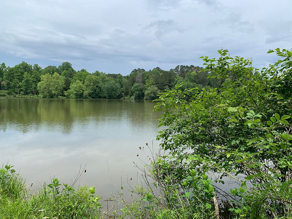 1st image of Dogwood Cove Dr