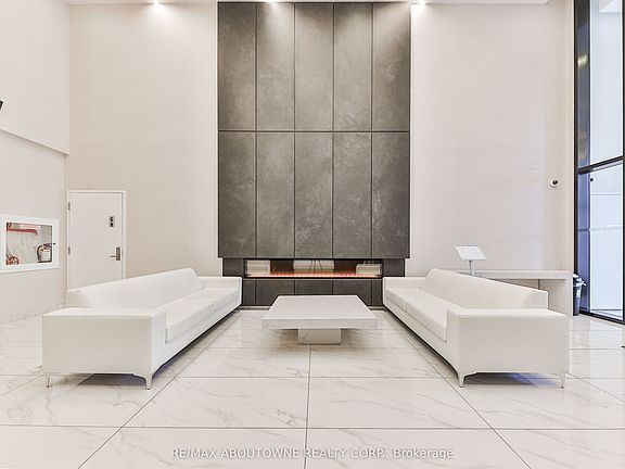 3rd image of 15 Queen St S #1806