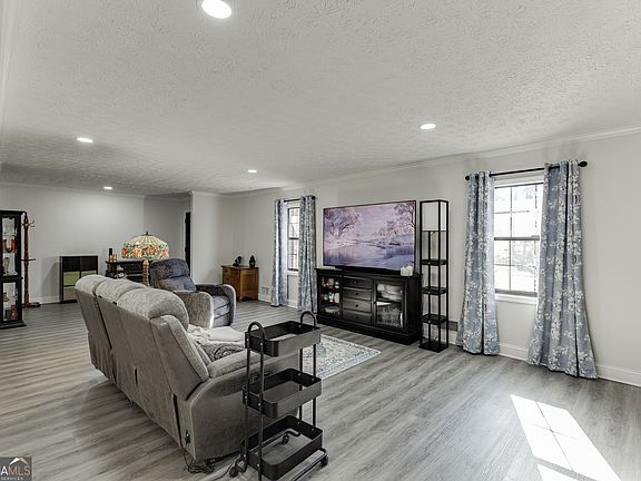 5th image of 5222 Raintree Trl