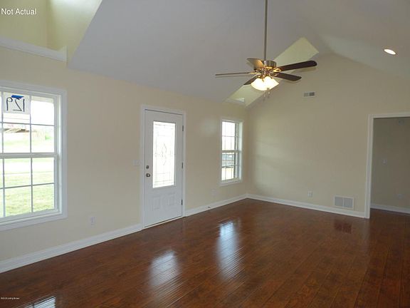 3rd image of 137 Swan Way