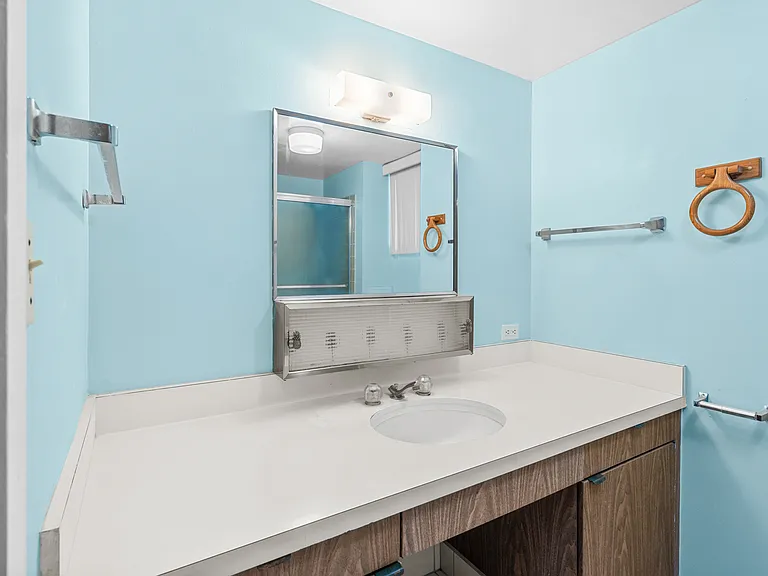 75-5766 Kuakini Hwy #607 — Photo 26
