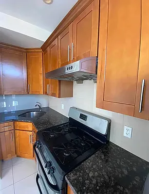 Rented by Houses of New York Realty LLC | media 30