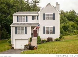 5 Ridge View Ter, New Hartford, CT 06057