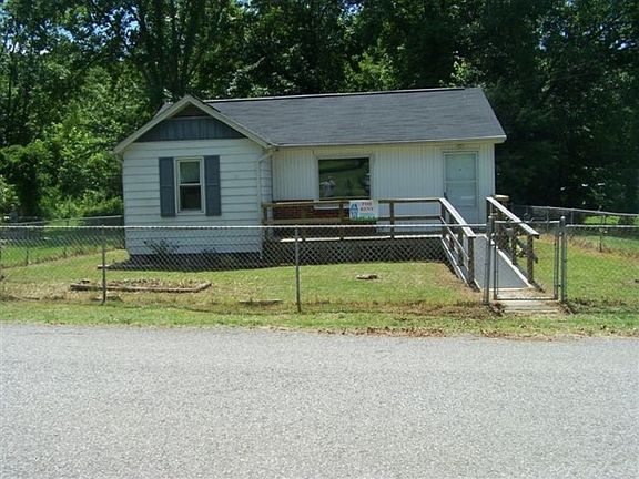 3rd image of 11 Virginia St