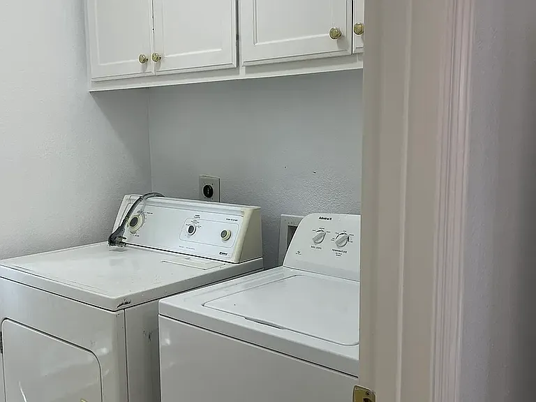 1008 Sun Meadow Ct — Photo 15