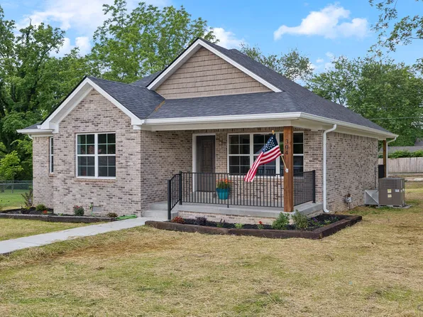304 S Maple St, Hohenwald, TN 38462