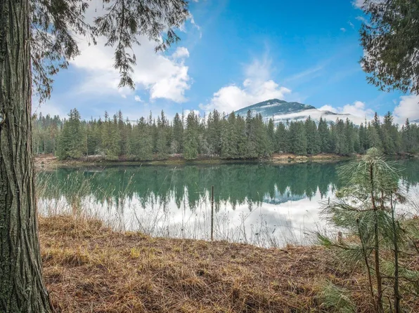 14 W River Dr, Clark Fork, ID 83811