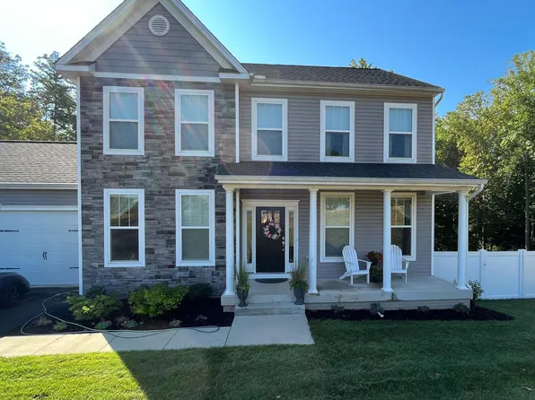 61 Black Hawk Dr, Stafford, VA 22554