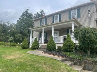 245 Manor Rd, Delmont, PA 15626