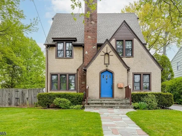 556 Edgar Rd, Westfield Town, NJ 07090