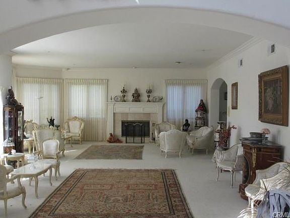 3rd image of 28312 Avenida La Mancha