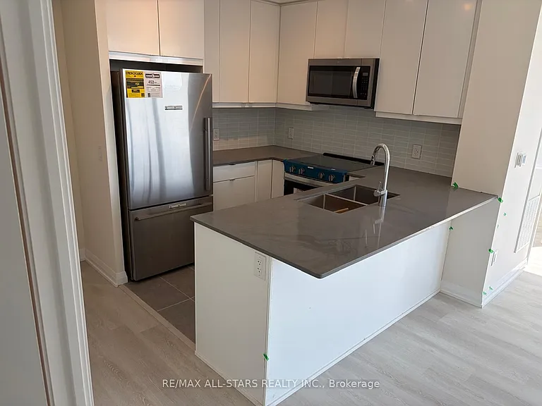 3270 Sheppard Ave E #1124 — Photo 3