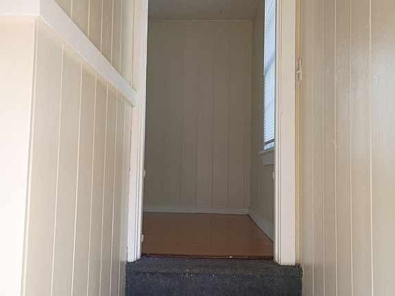3rd image of 22506 7th Ave S #Vdm-05