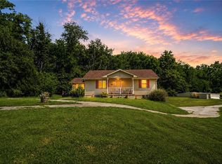 920 Gilead Rupe Rd, Lexington, MO 64067