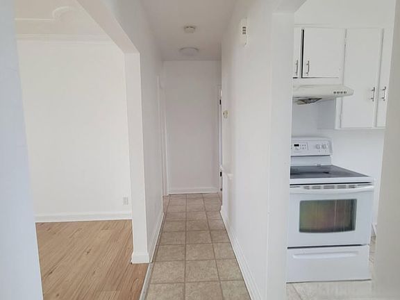 4th image of 315 Matheson Ave
