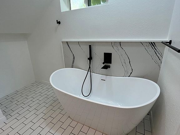 3rd image of 1269 Alicante Dr #A