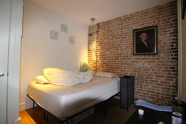 Rented by Nooklyn NYC LLC | media 23