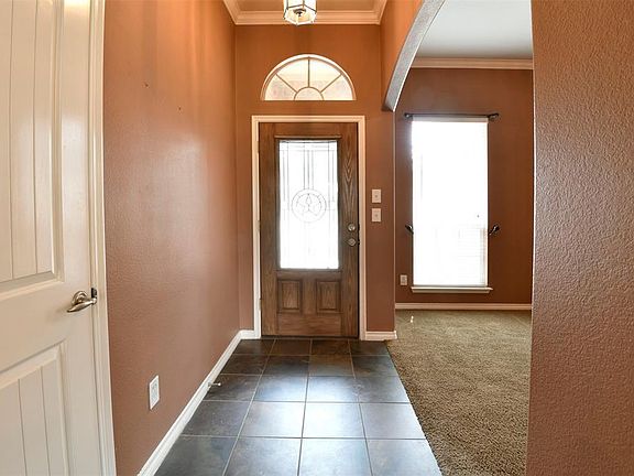 4th image of 1611 Nestledown Dr