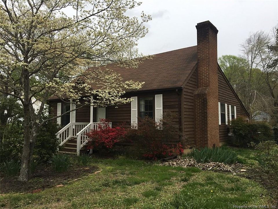 2nd image of 136 Sand Hill Rd