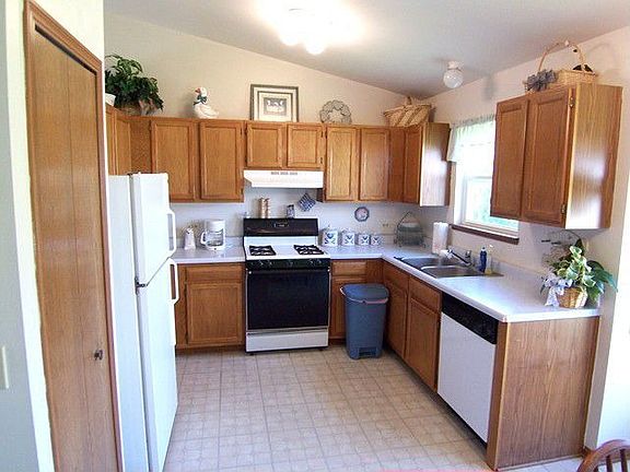 5th image of 164 W Lindsay Dr