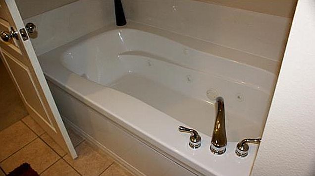2nd image of 4225 McKinney Ave APT 3