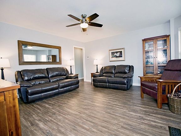 5th image of 1276 Barbee Ln