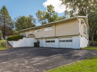 2627 Elmcroft Dr SW, Rochester, MN 55902