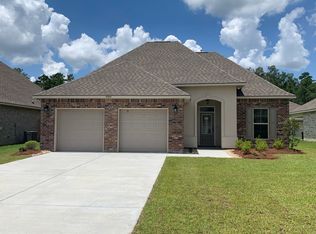 8945 Dalwood Dr, Denham Springs, LA 70726
