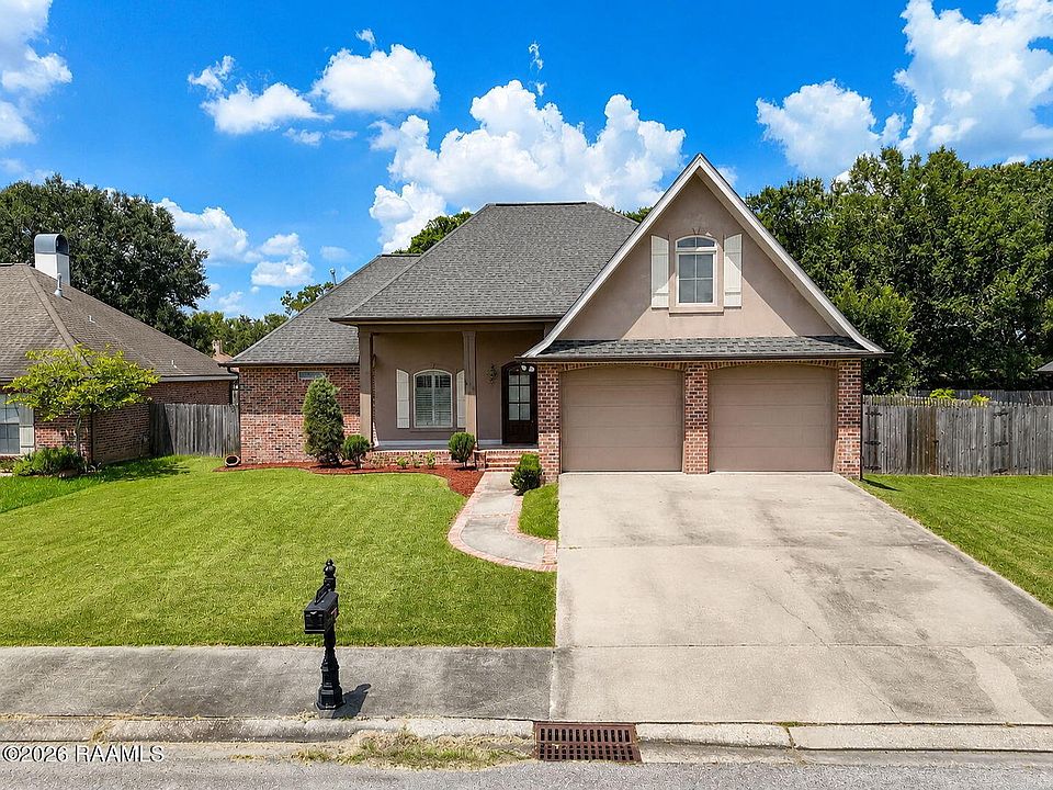 1st image of 614 Southlake Cir