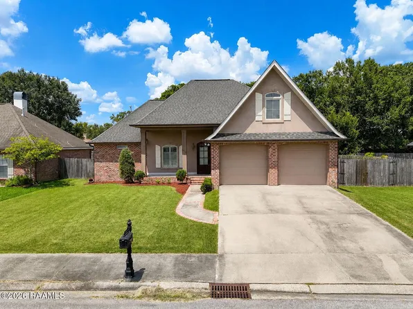 614 Southlake Cir, Youngsville, LA 70592