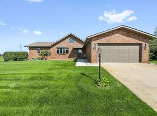 3905 Bent Oak Trl, Elkhart, IN 46517