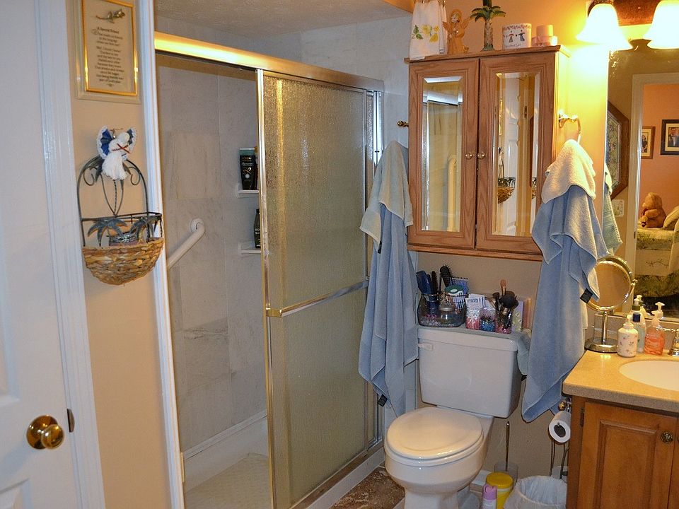 2nd image of 1506 Hanson St