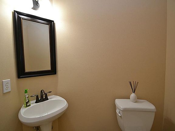 3rd image of 21211 Ganton Dr