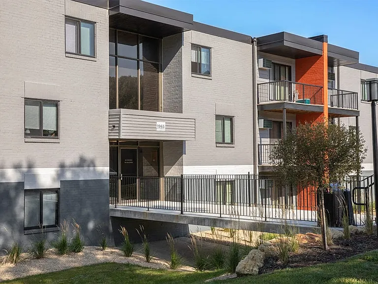 The Pointe at Cedar Grove — Photo 18