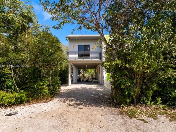 20 Coral Dr, Key Largo, FL 33037