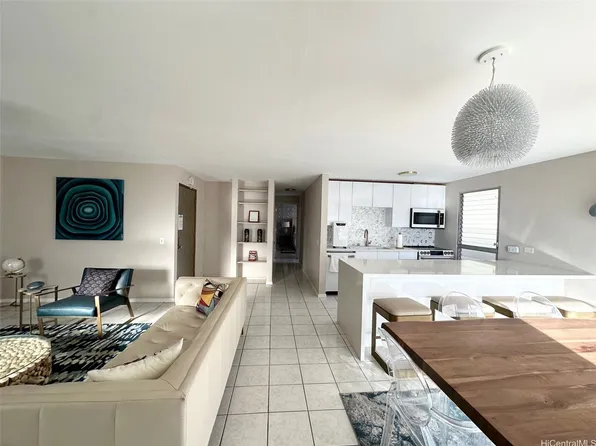 435 Walina St APT 1101, Honolulu, HI 96815