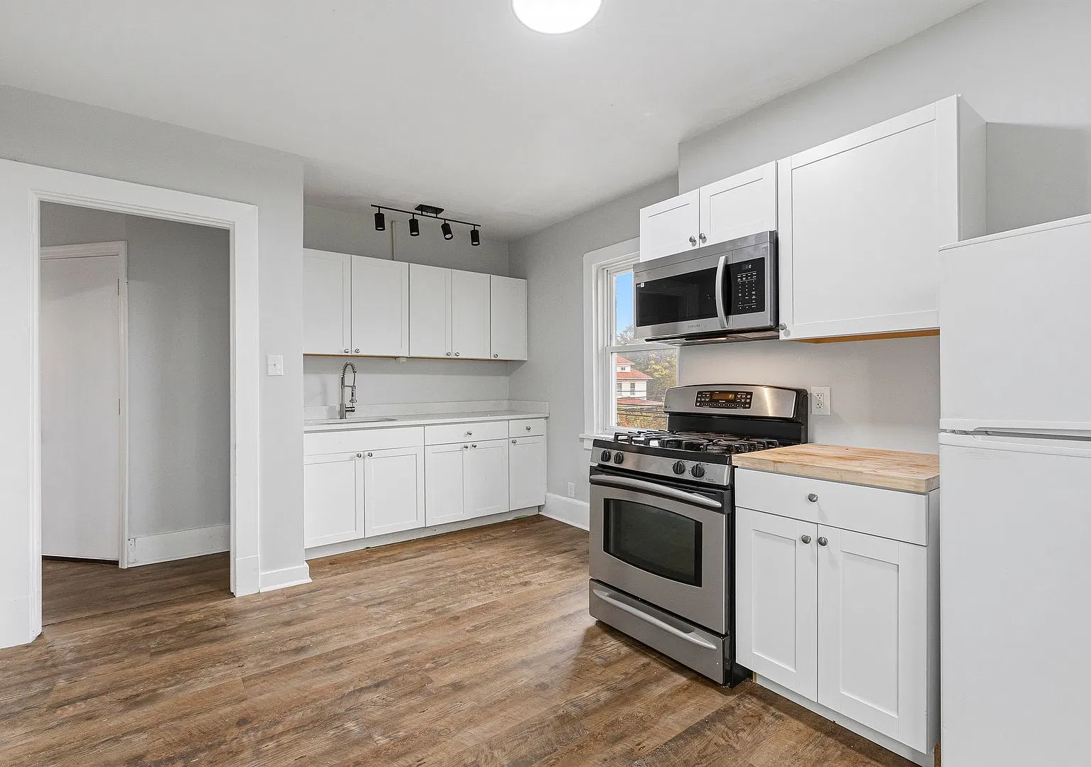 1201 Creedmore Avenue — Photo 1