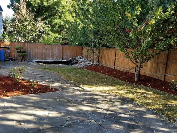 3rd image of 4372 SE Pine Way
