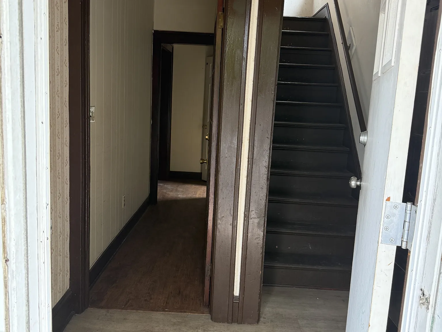 91 Guilden Street - 2 — Photo 2