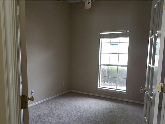 5th image of 1616 Heron Dr